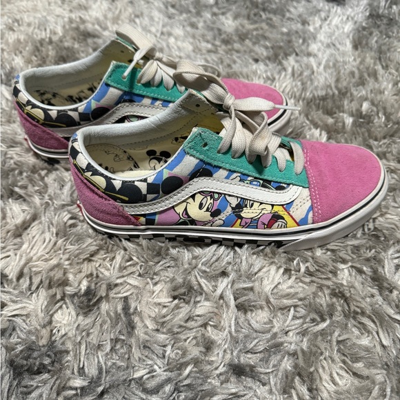 Vans x Disney Retro Mickey Sneakers size 7 - Picture 3 of 7